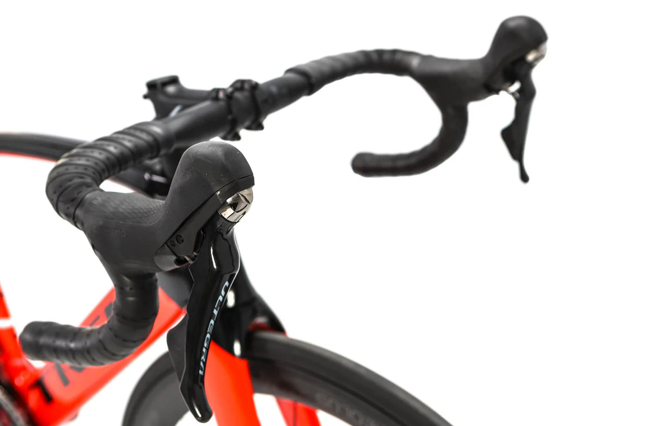 Bicicleta Trek Madone SL6 Disc Carbon Ultegra 700C