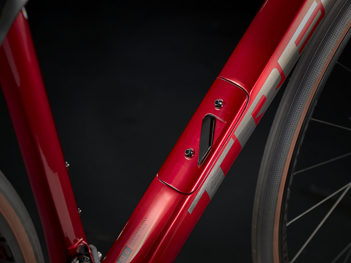 Bicicleta Trek Domane AL4 Ruta Shimano Tiagra Disc 700C